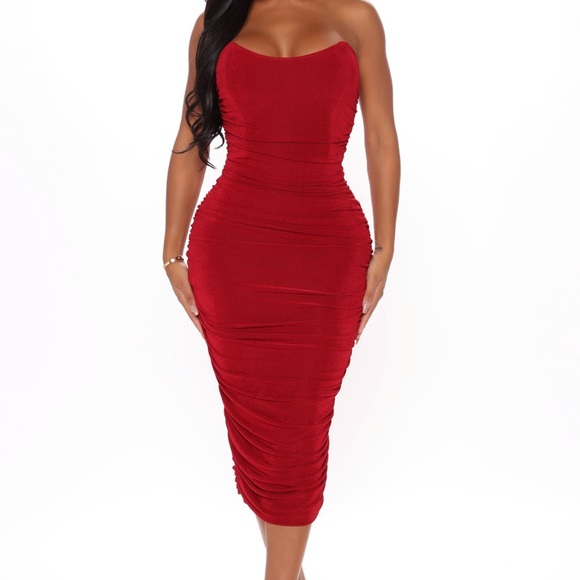 Fashion Nova Dresses & Skirts - Fashion Nova All Ruched and Ready Midi Dress